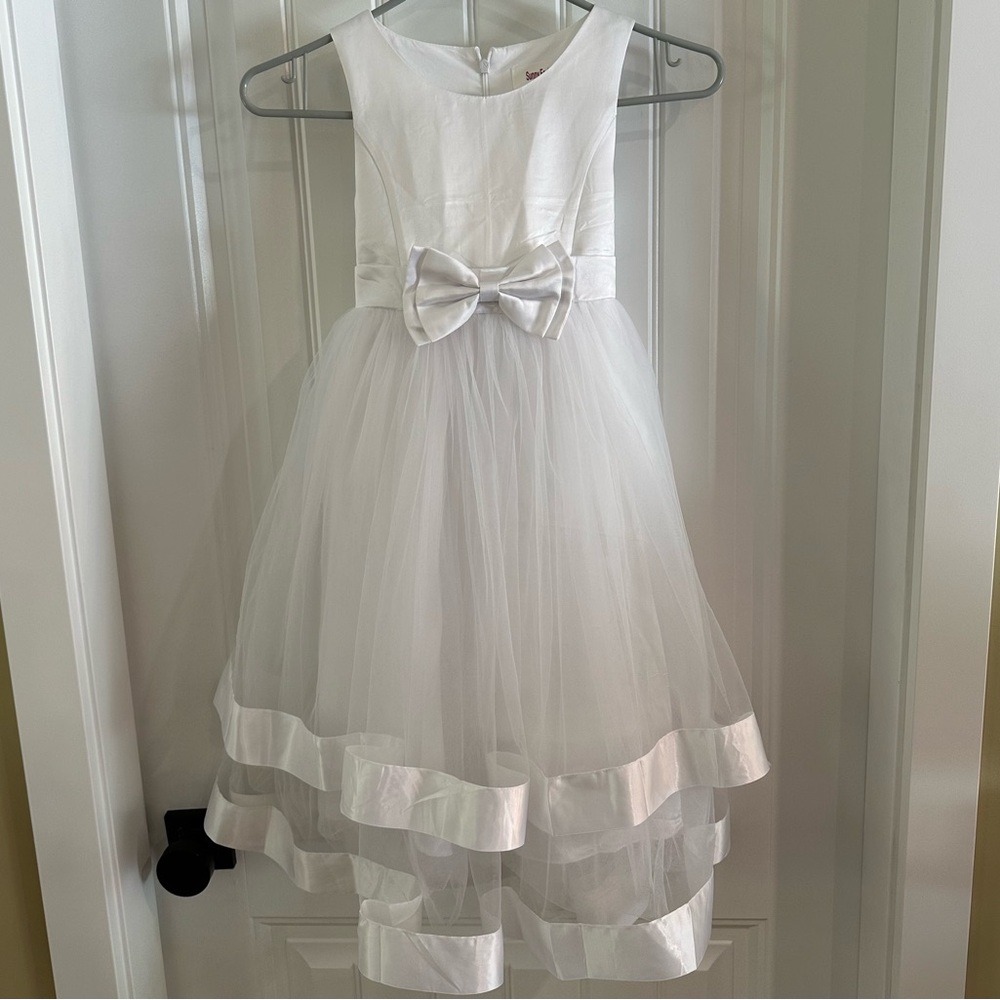 Classic White Tulle Flower Girl Dress with Bow
